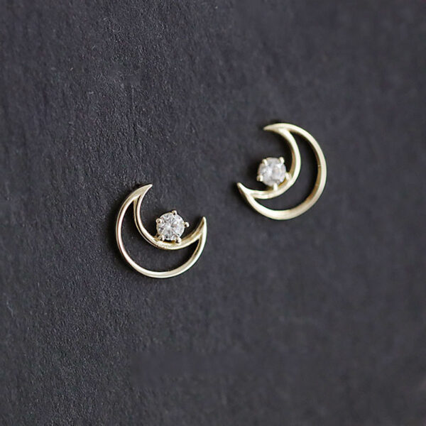 Crescent Moon Earrings - Gold